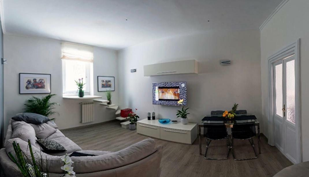 Spanish Steps 3 Bedrooms Cozy,Elegant And Central 로마 외부 사진